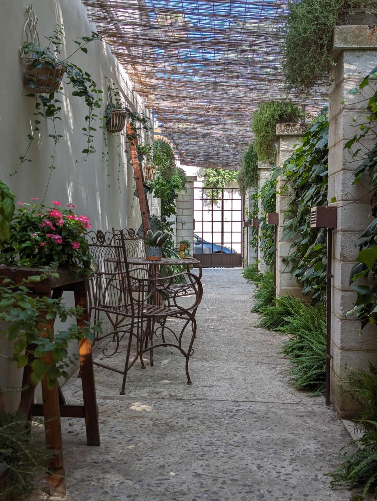 Borgo San Gaetano Panzió Bernalda Kültér fotó